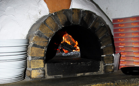 italienische Pizzeria, Holzofen Pizza, Gioia Restaurant